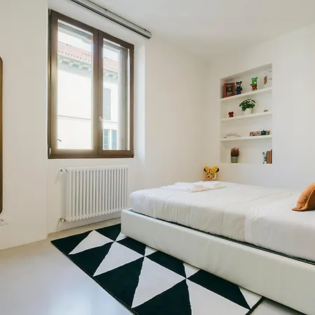 Apartment Porta Venezia-exclusive Design Apartment-2