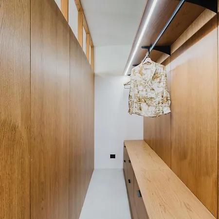 Porta Venezia-exclusive Design Apartment-2 * Milan